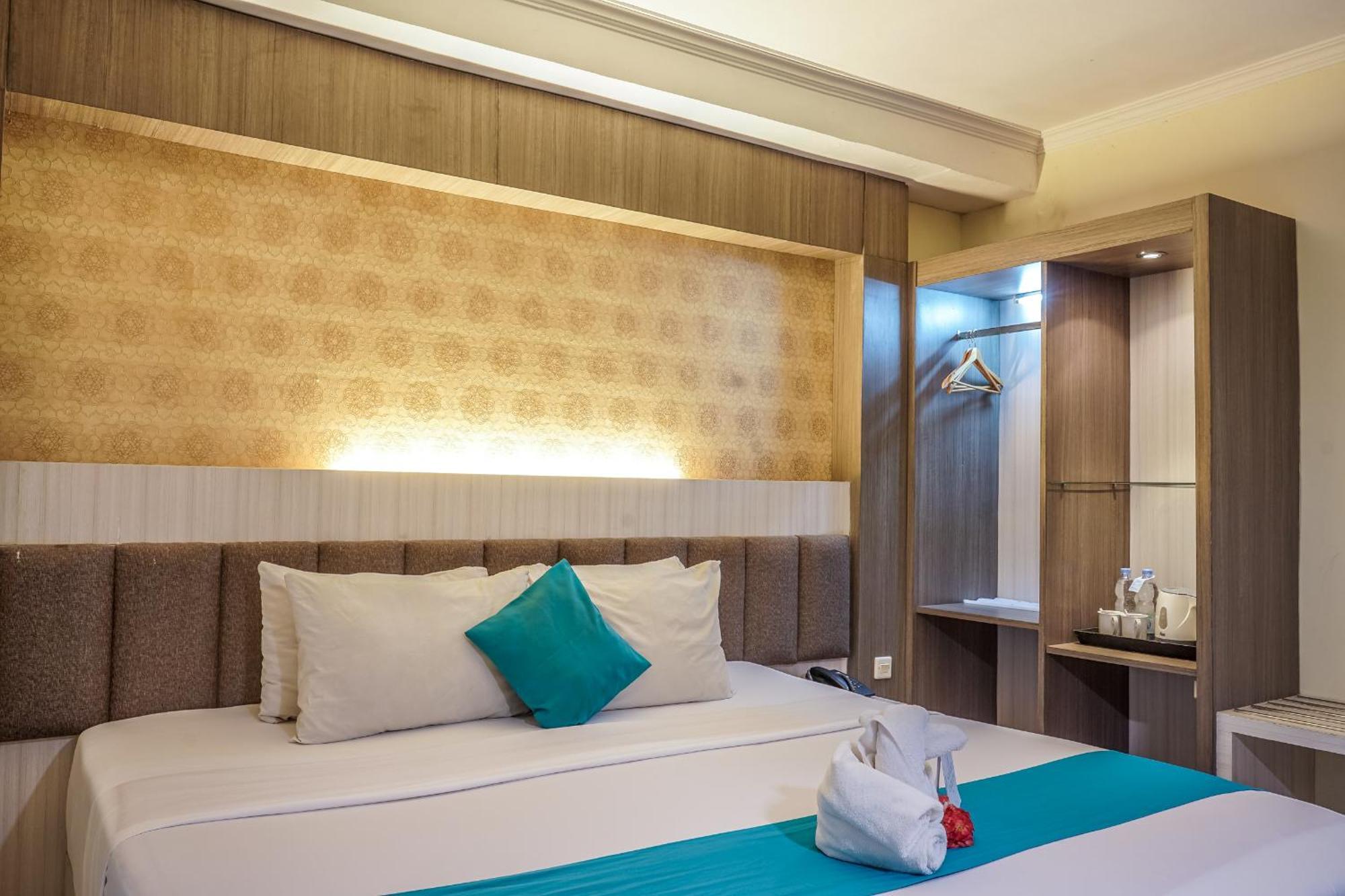 Royal Hotel And Convention Tretes Prigen Экстерьер фото